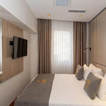 Yez Boutique Taksim Hotel 3*