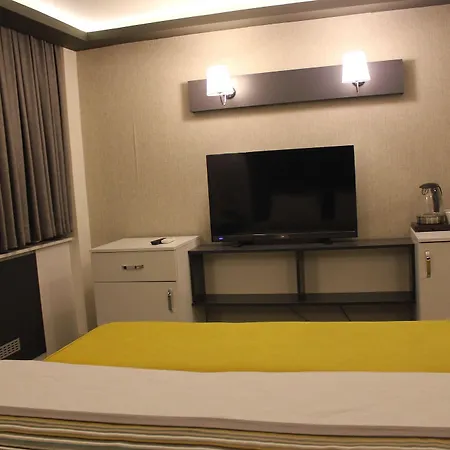 Taksim Hotel 2*