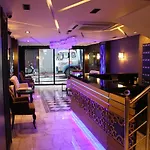 Yez Boutique 3*