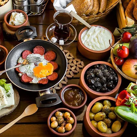 Yez Boutique Hotel 3*